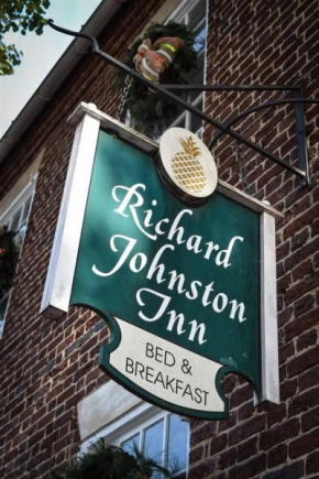 The Richard Johnston Inn & 1890 Caroline House